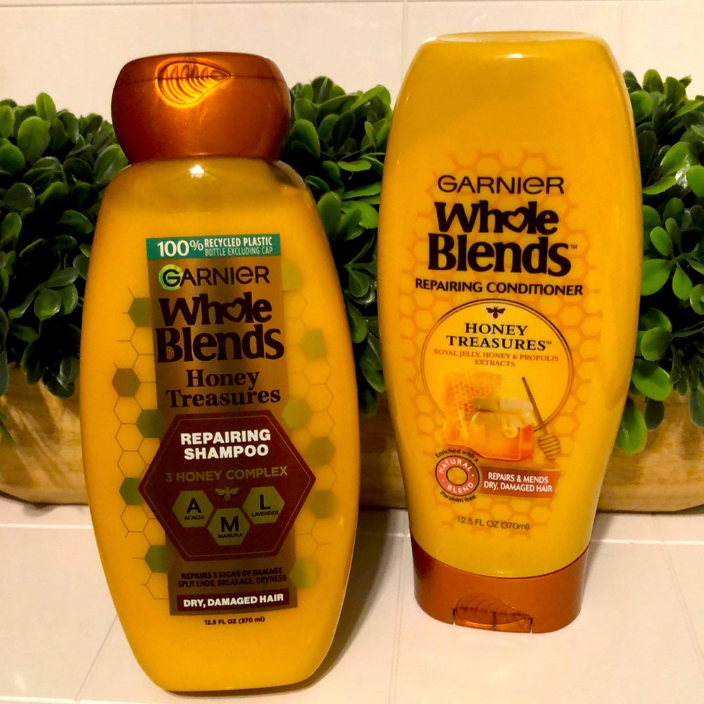 Garnier WHOLE BLENDS
Honey Treasures Repairing Shampoo 
    And Conditioner l